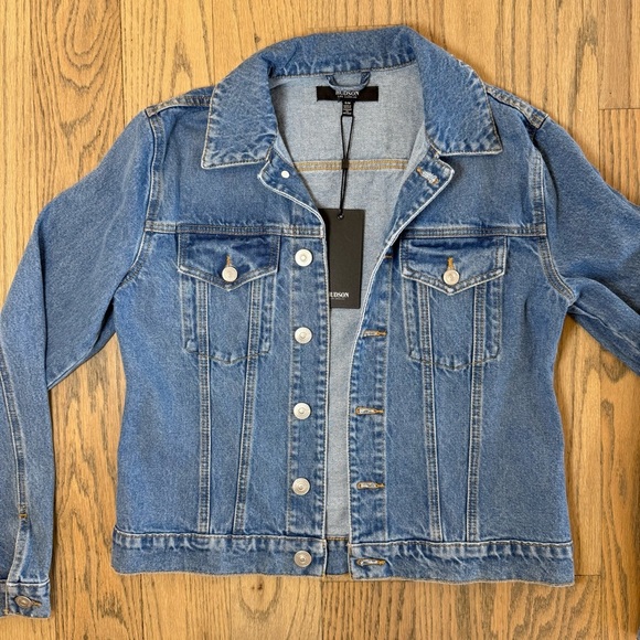 NWT Hudson Women’s Blue Trucker Denim Jacket Size Small/Medium - Picture 2 of 14